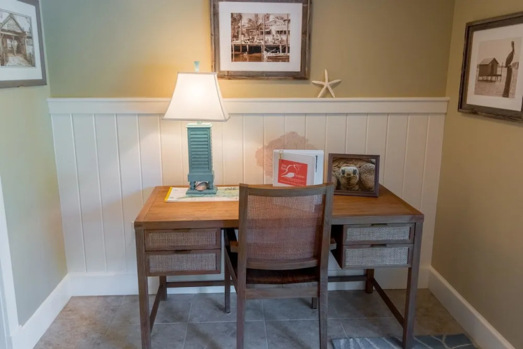 Sunshine Reef Apartment 4
