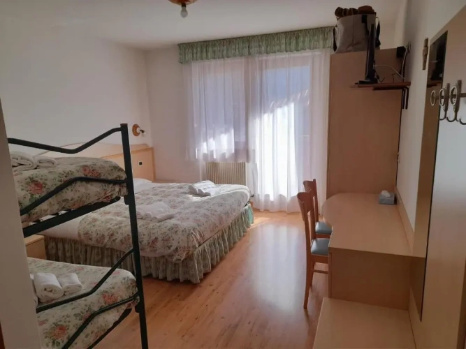 Standard Quadruple room with balcony