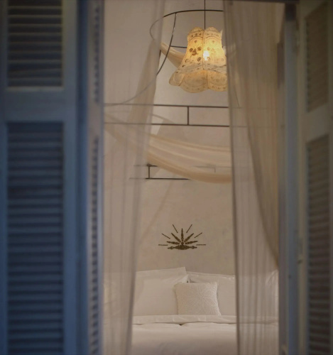 Shila Athens