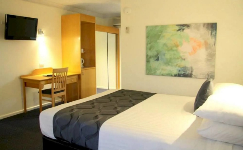 West End Motor Lodge