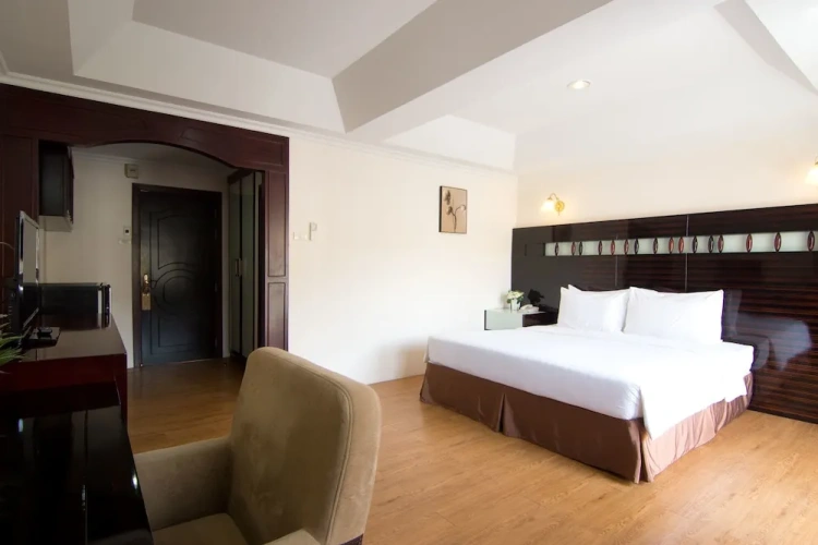 Deluxe room with balcony