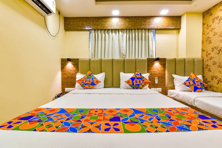 Raj Palace I by FabHotel