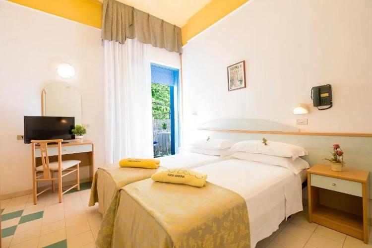 Economy Double room with view