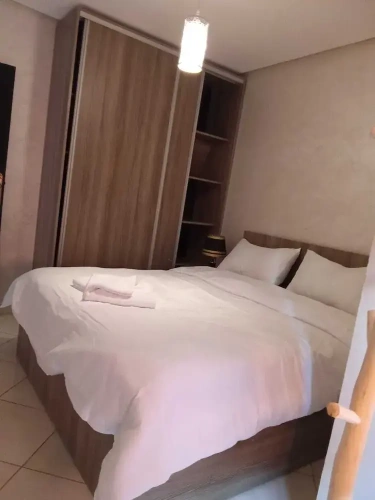 2 Bedrooms Classic Apartment