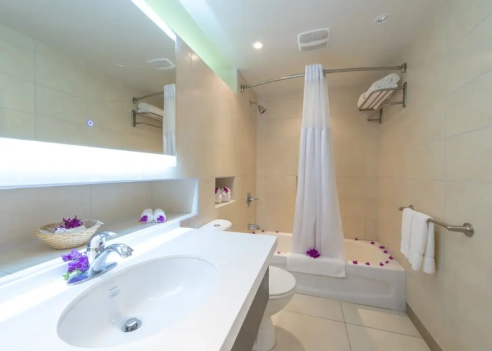 Superior Quadruple room with garden view