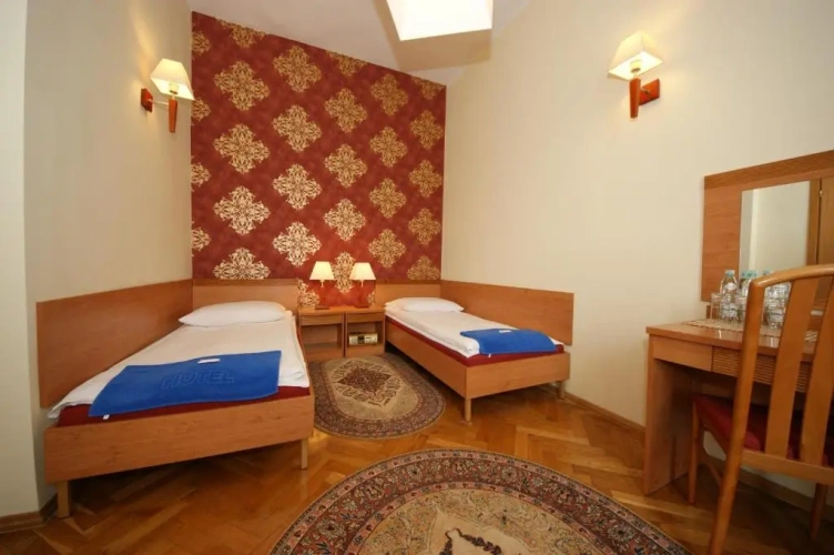 Classic Triple room