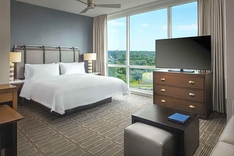 Accessible Double Suite