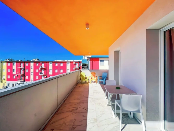 Studio with balcony and with city view