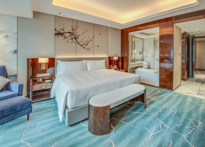 Standard Double room with city view