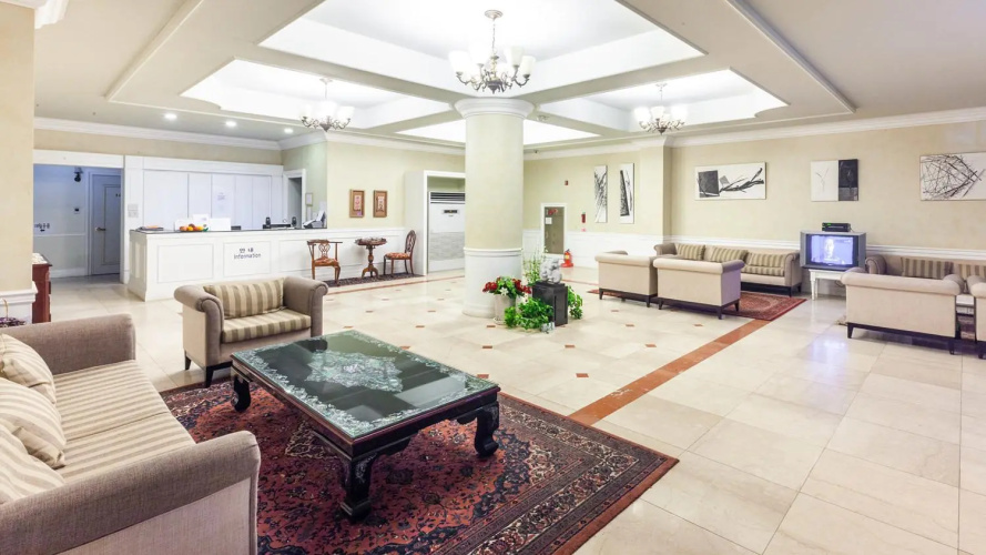 Yangyang Golden Bay Pension