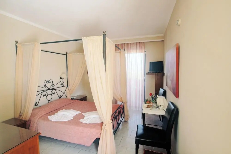 Roseland's Hotel