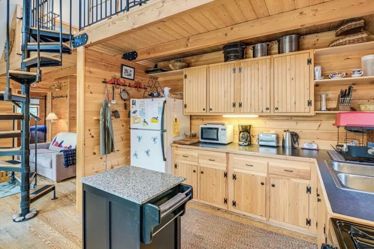 2 Bedrooms Cottage