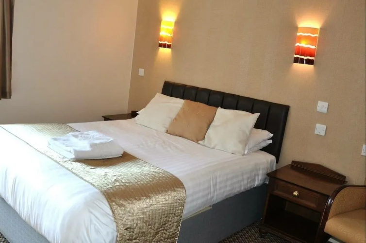 Dartmoor Lodge