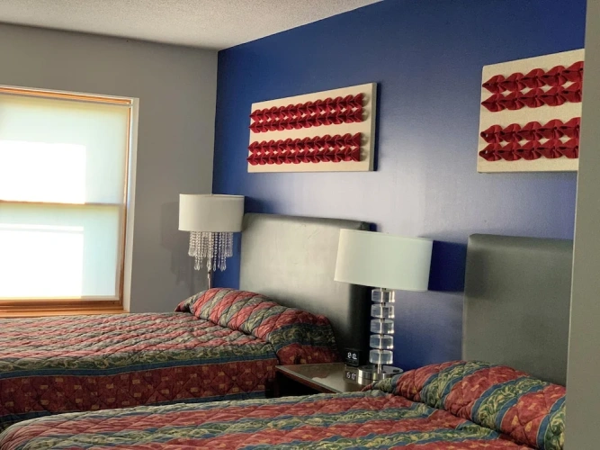 Illini Inn Suites