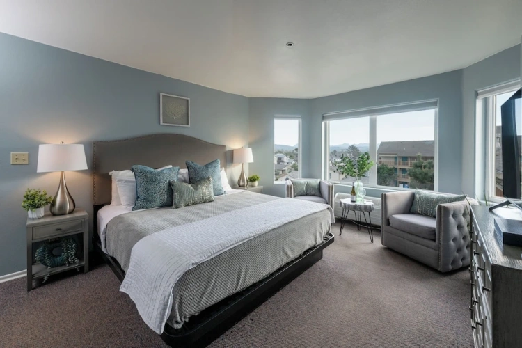 Deluxe Double room with partial ocean view