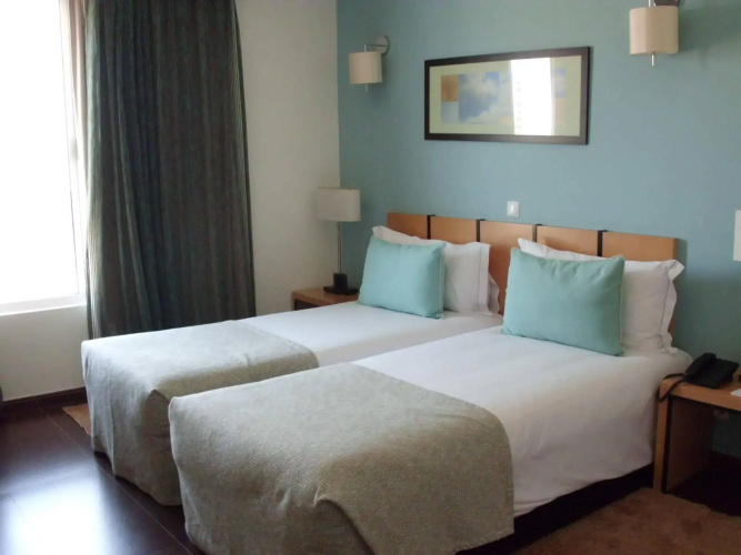 Luna Hotel Zombo