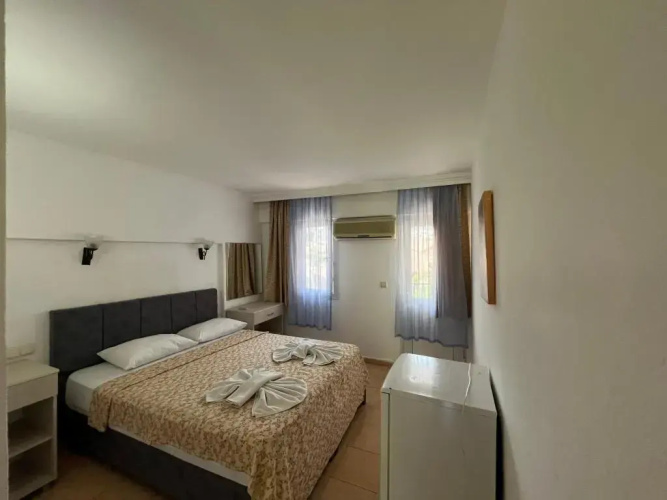 RED Hotel