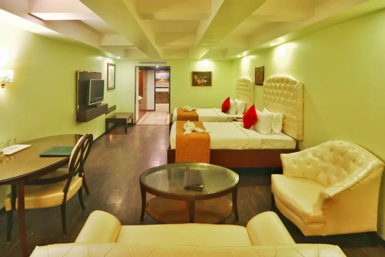 Deluxe Twin room