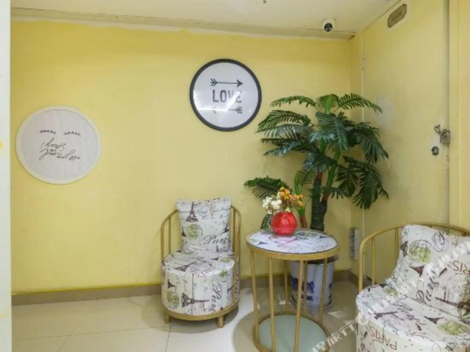 Dadong Apartment Hotel