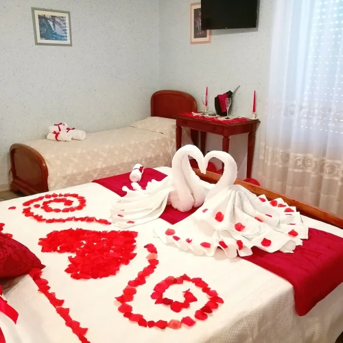 Standard Double room with balcony and with partial sea view