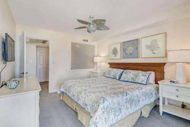 Lovers Key Resort 906