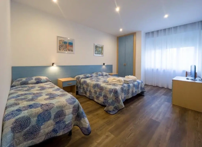 2 Bedrooms Apartment