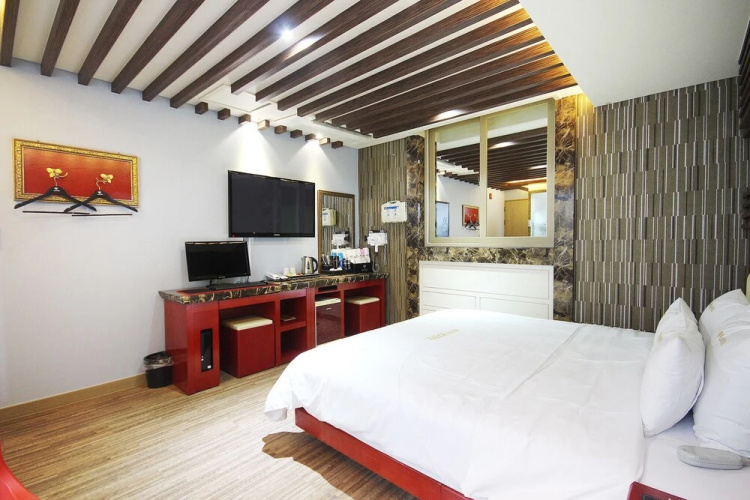 Jinju Hotel Beach