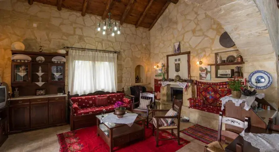 Villa Toula