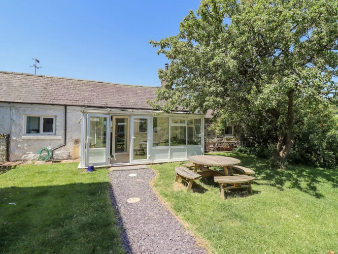 Dyffryn Bach