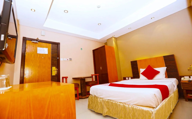 Capital O 102 Sea Shell Hotel
