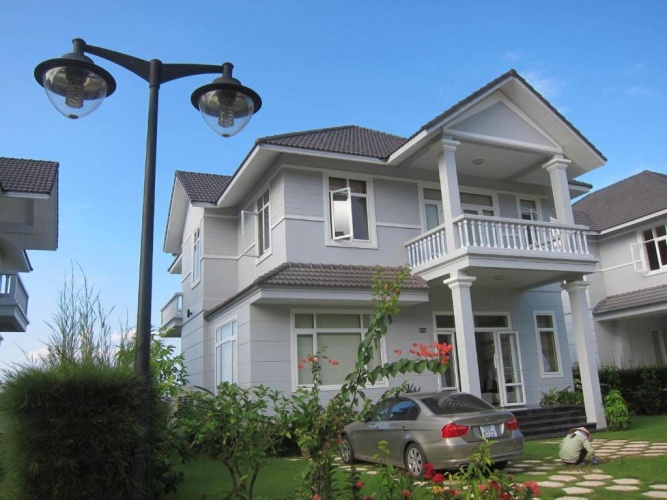 Villa with balcony and with sea view