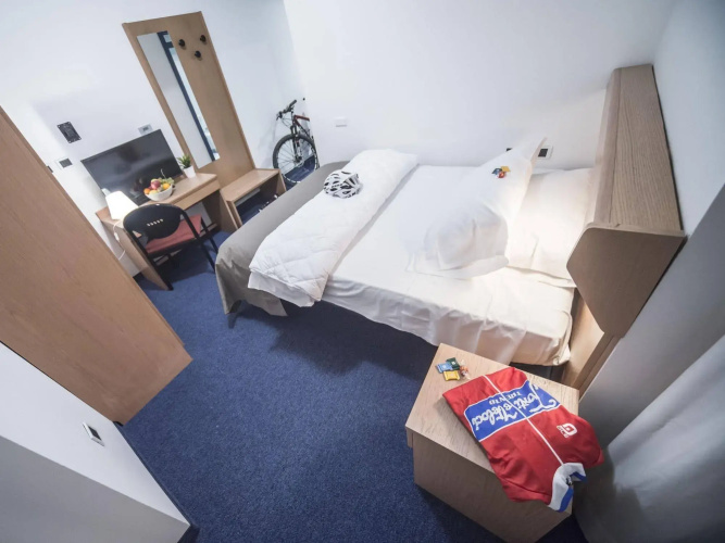 Fly Bike Hotel