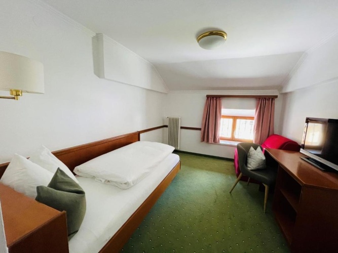 Standard Single room with view