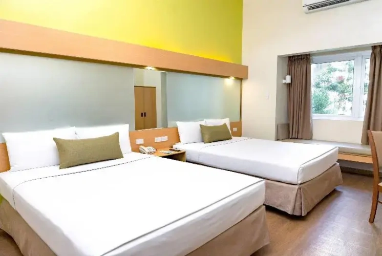 Standard Sextuple room