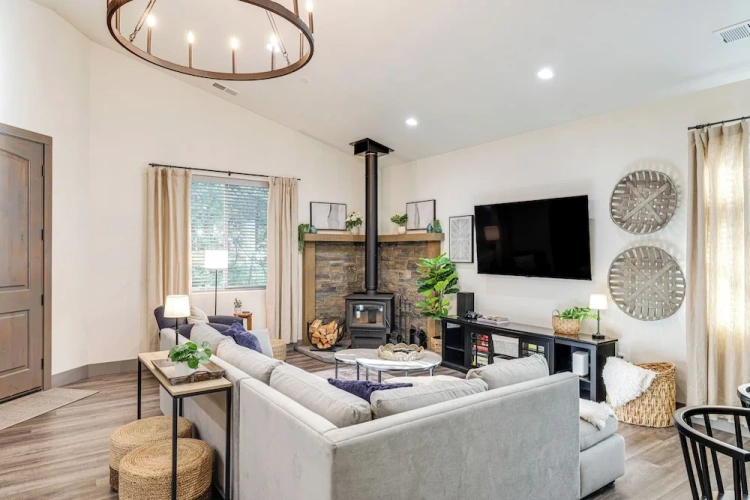 3 Bedrooms Cottage