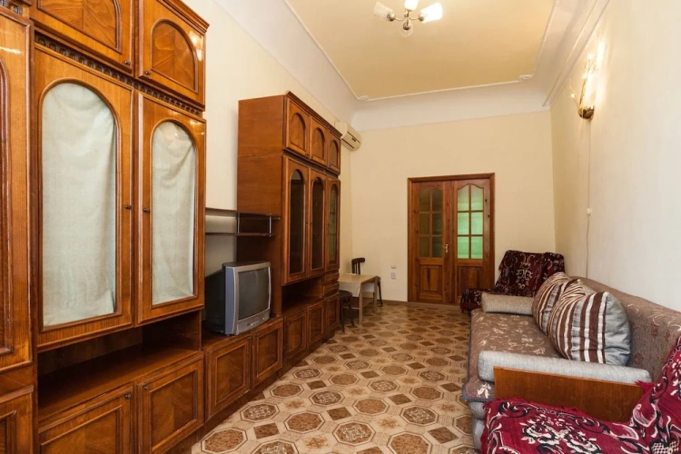 2 Bedrooms Apartment
