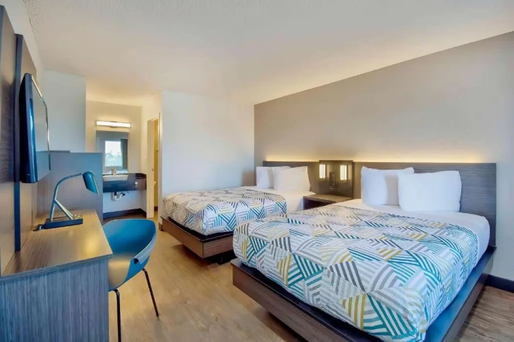 Deluxe Quadruple room