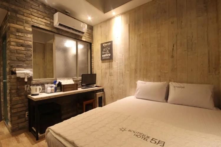 Deluxe room with balcony