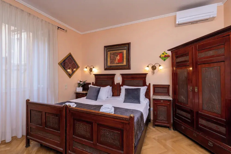 Amoret  (Private accommodation)