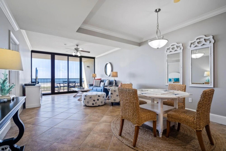520 Holiday Isle 520 by ACP