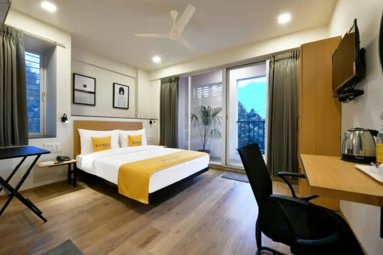 Deluxe Double room with balcony