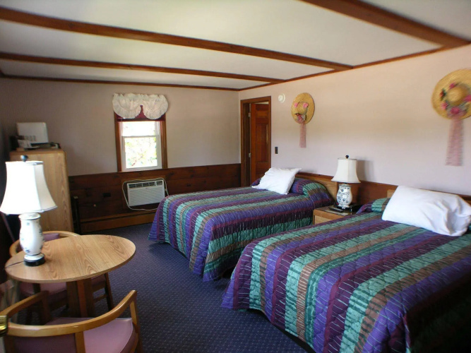 Bay Top Motel