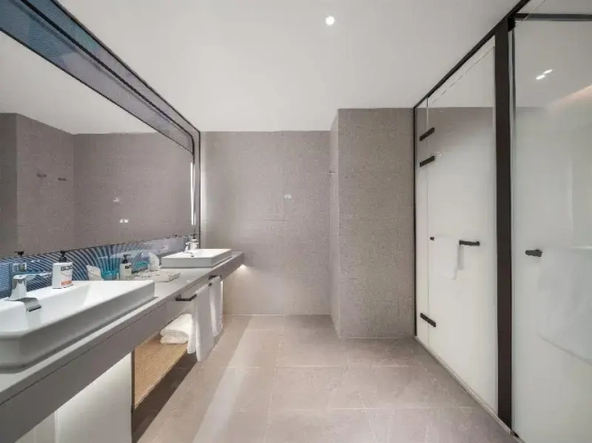 Double Suite