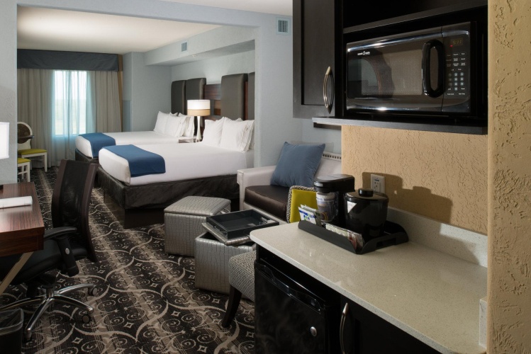 Quadruple Suite