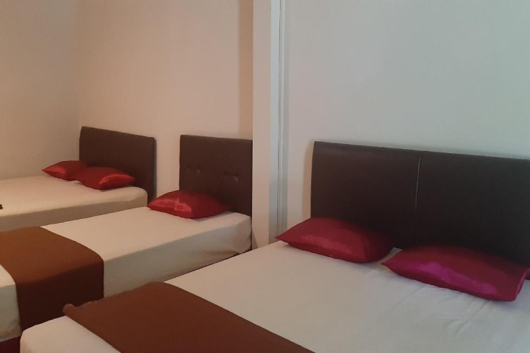 Deluxe Family room