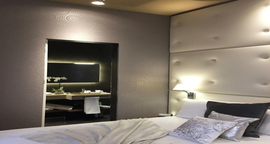 Private Luxury Suite