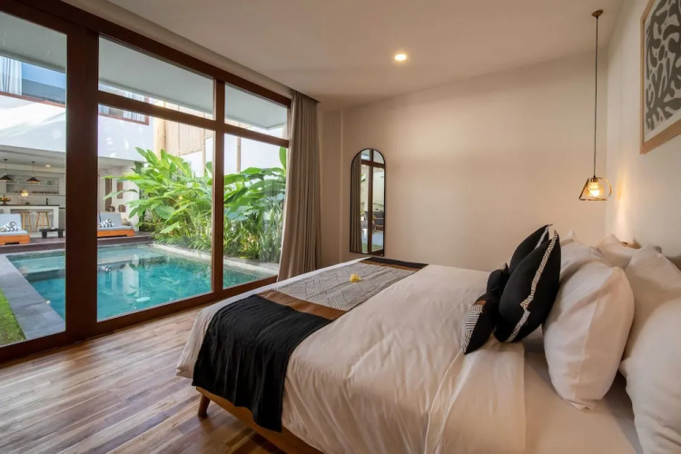 4BR Luxury Modern Contemporary Villa in Canggu
