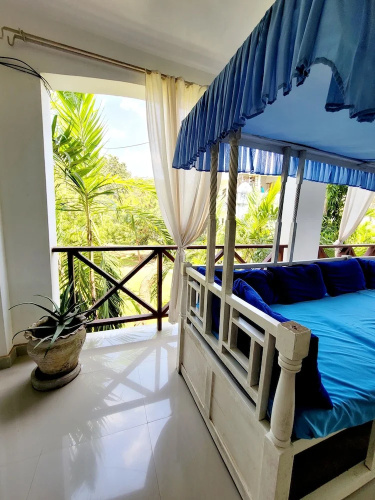 Green Malindi Apartments by RevSerene