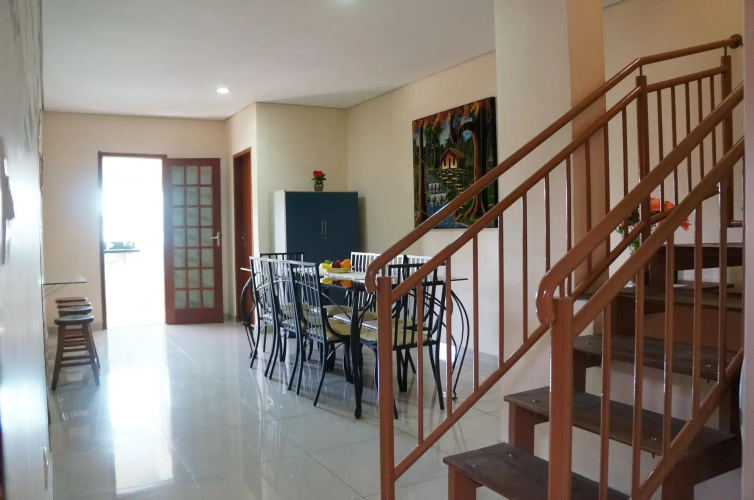 Saint Germain Hostel
