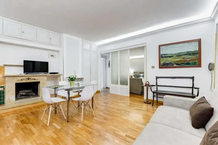 Trastevere & Old Ghetto Apartment